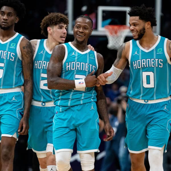 los charlotte hornets podrian cambiar de dueño