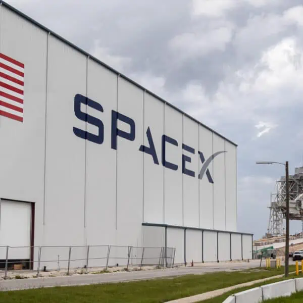 nasa y spacex lanzan mison tripulada al espacio