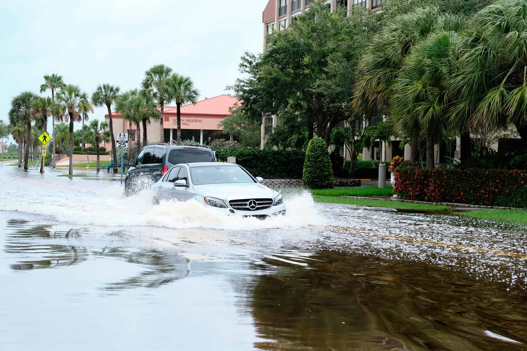 Gobernador de Florida Pide Ayuda al Gobierno Federal tras Inundaciones en el Condado de Broward
