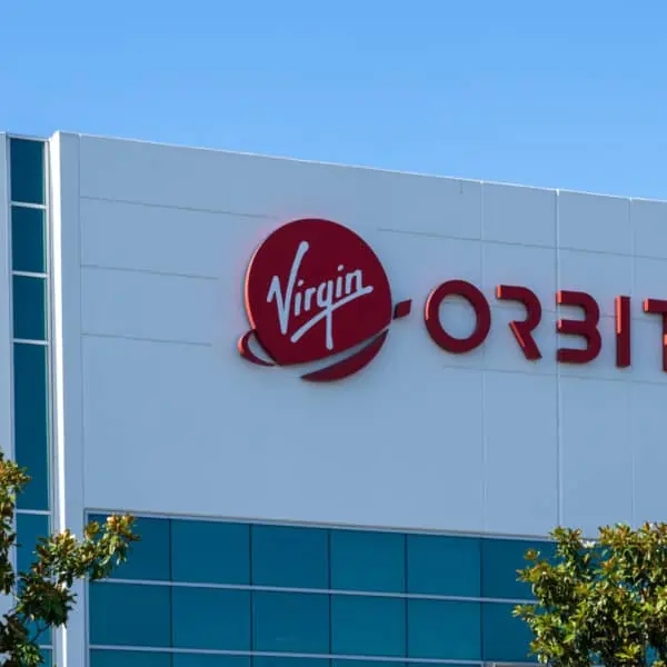 compañia estadounidense de lanzamiento de satelites se declara en banca rota