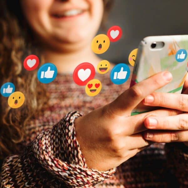 Senadores Estadounidenses Proponen Ley para Regular Acceso a las Redes Sociales a Menores de Edad
