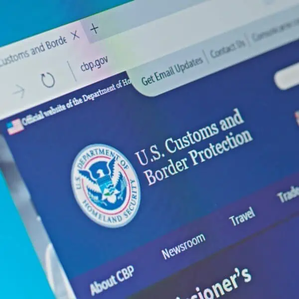 CBP Incauta Envíos de Moneda Falsificada en Filadelfia