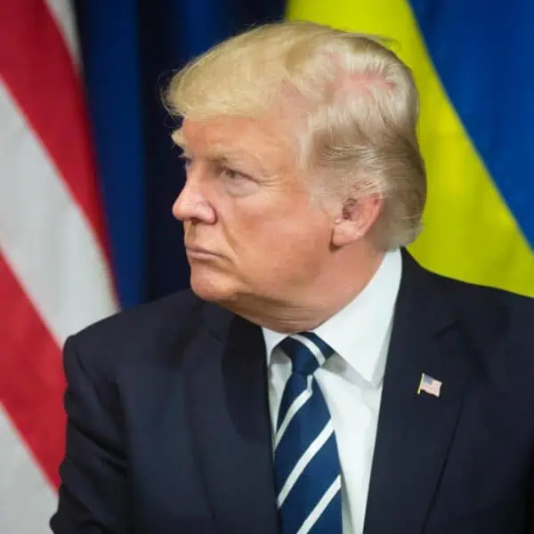Donald Trump No Podrá Revelar Evidencia en Caso de Documentos Clasificados