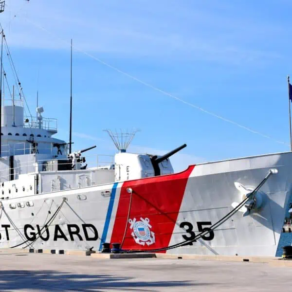 Guardia Costera Estadounidense Devuelve Nuevo Grupo de Migrantes Dominicanos 2 de Junio