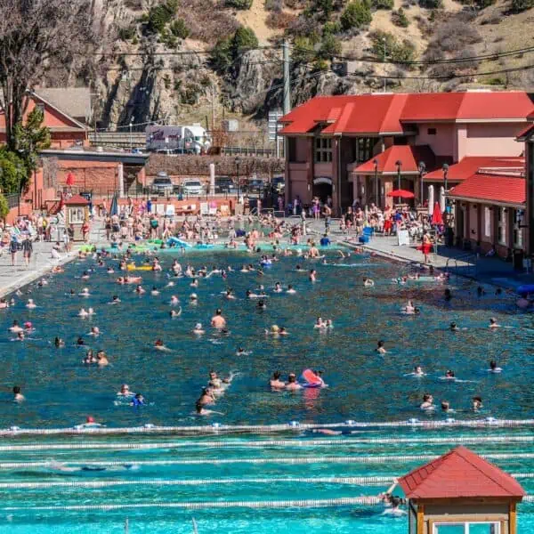 Informan Posible Cierre de Piscinas Públicas y Playas en Estados Unidos