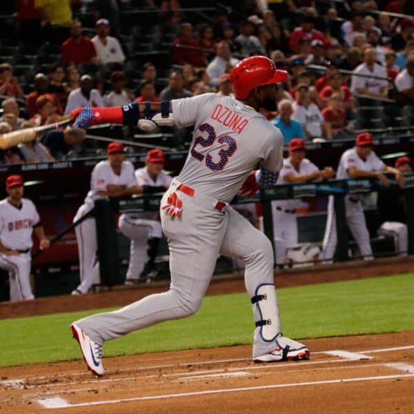 Marcell Ozuna Termina en la Banca de Atlanta