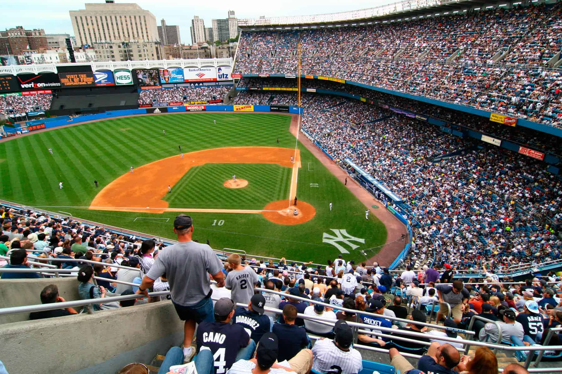 Chicago Cubs Logran Victoria Histórica en el Yankee Stadium